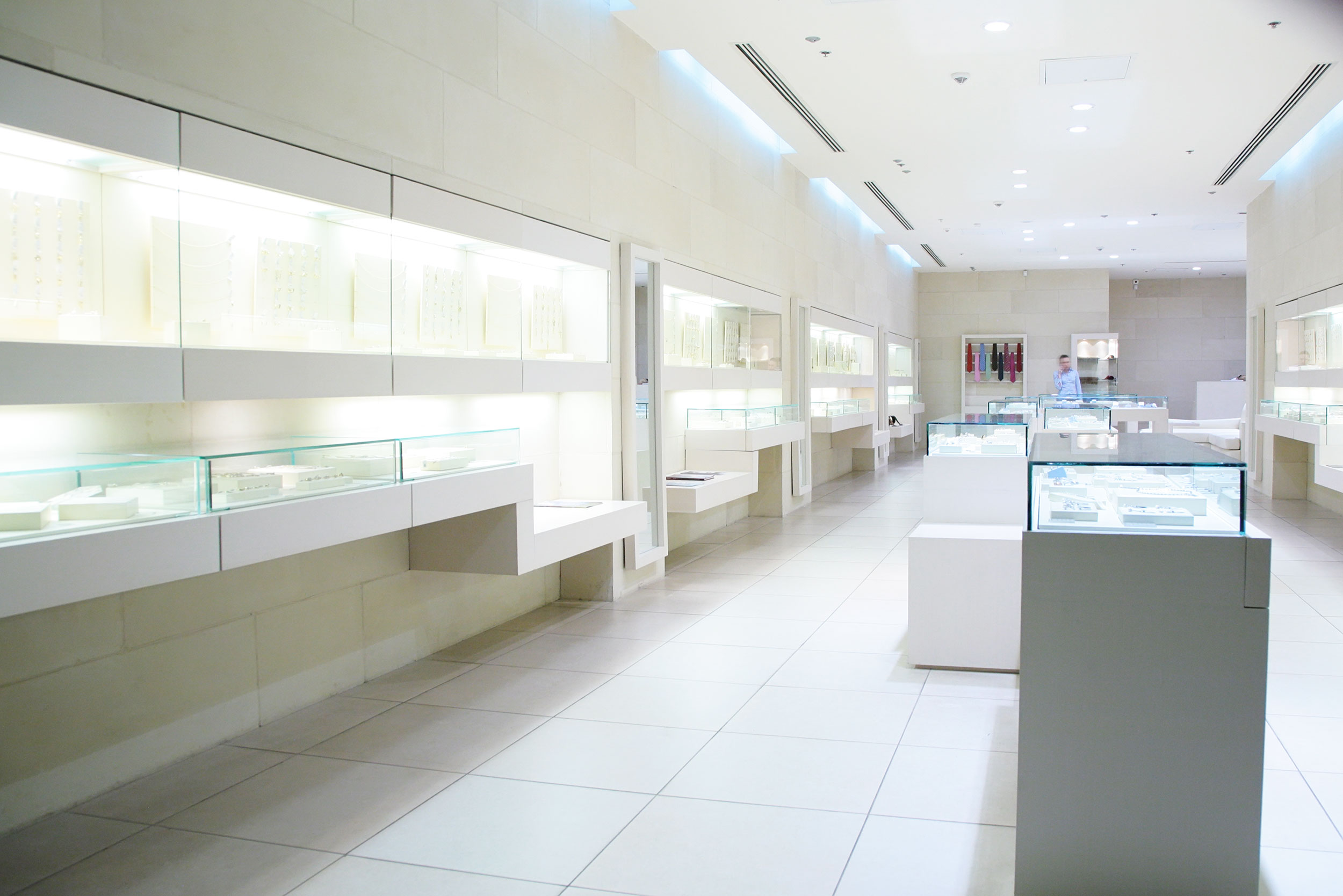 jewelry store lighting